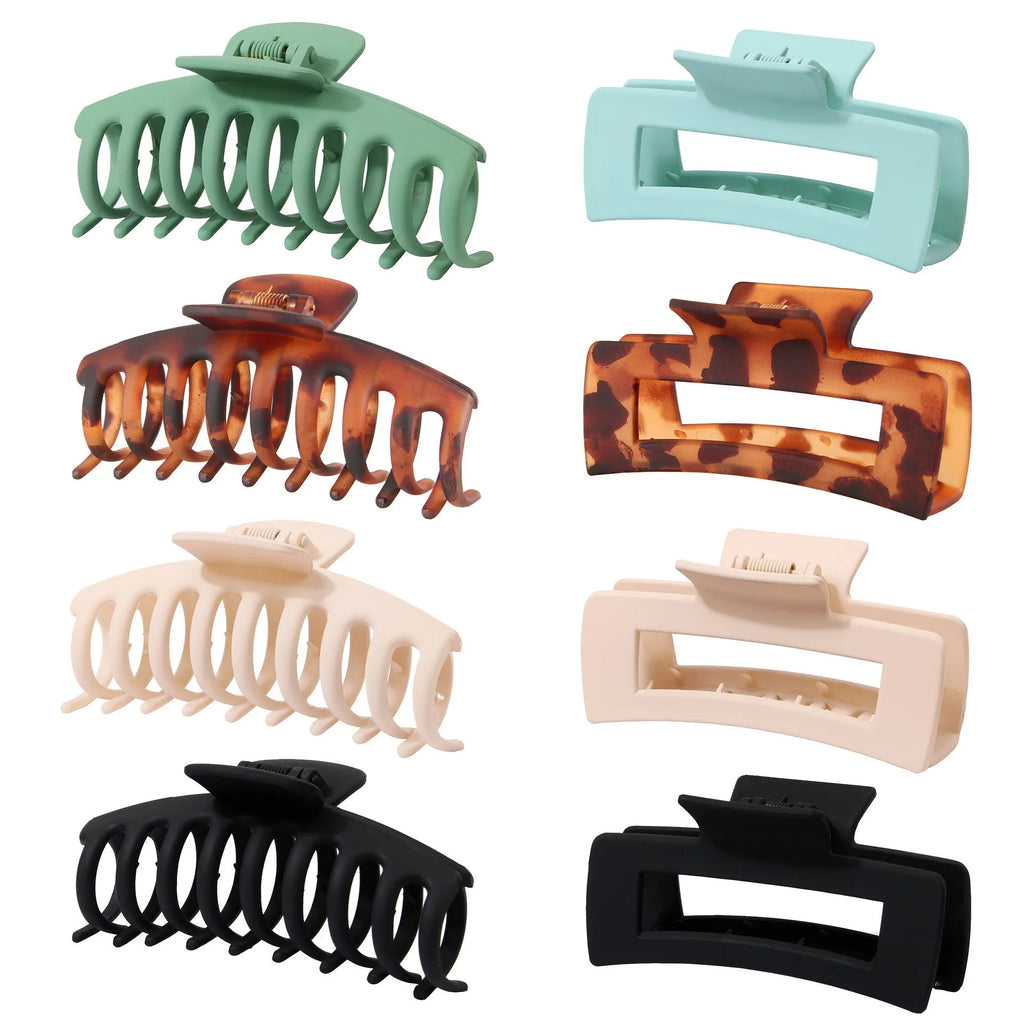 Set of six nude-coloured plastic hair clips with a quadrilateral shape and frosted grip.