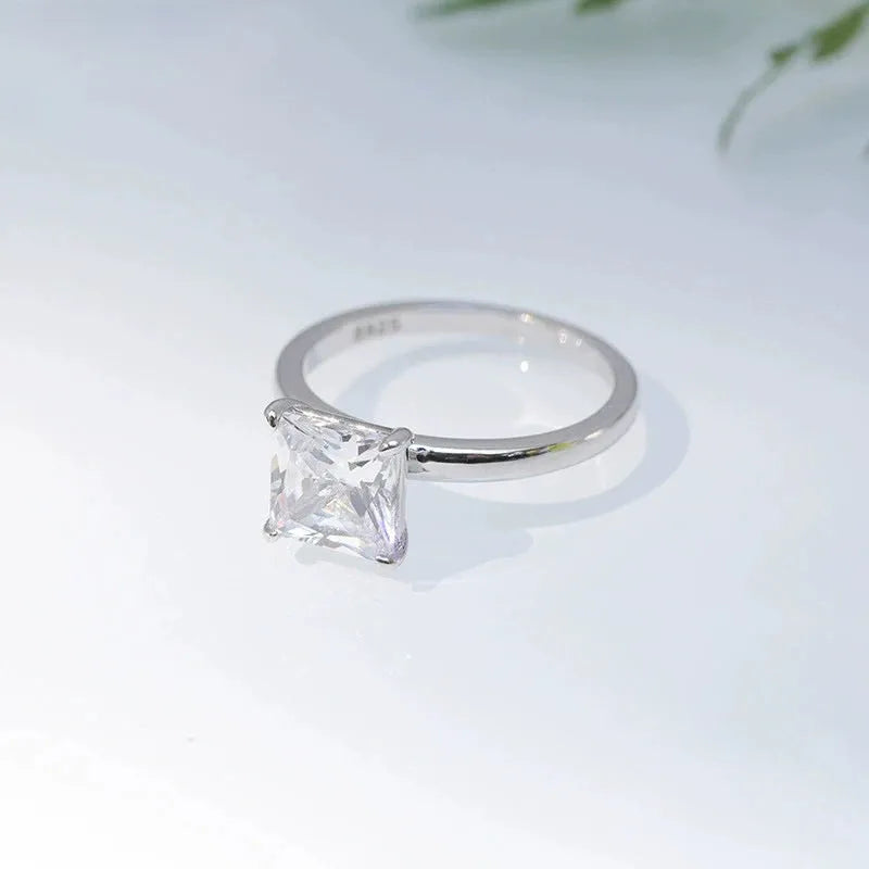 925 silver geometric round ring with polished finish in silver gold rose gold colours