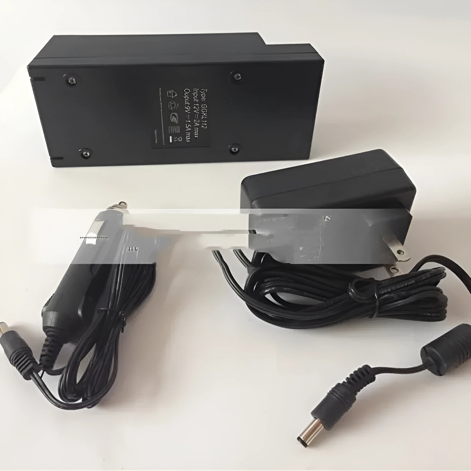 GKL112 US plug car charger adapter for 220V UK vehicles
