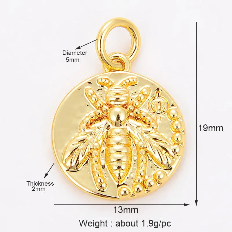 Micro-inlaid mini pendant with synthetic cubic zirconia and rhinestone in bee style on white background