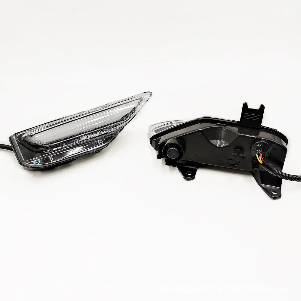 Infiniti Q50 Q70 front bumper LED turn signal fog daytime running lamp unit