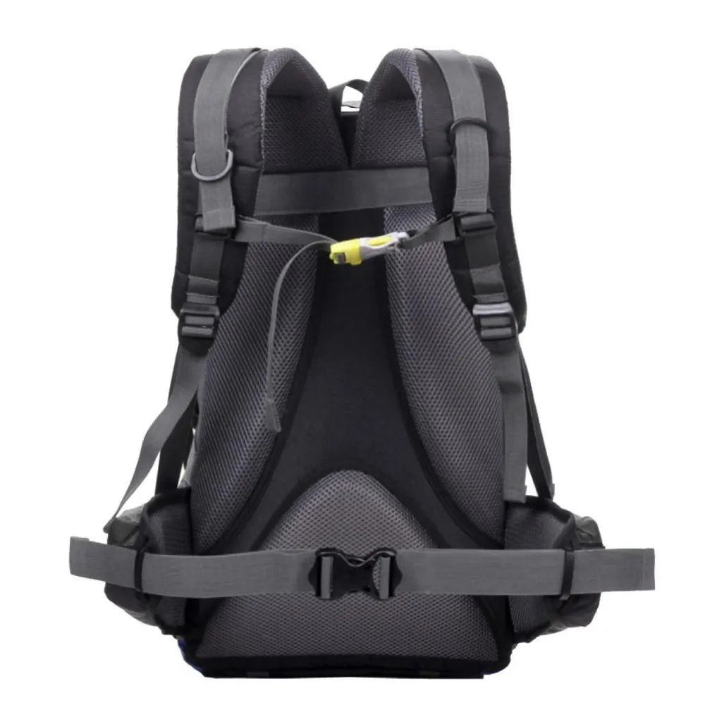Green leisure sports backpack with 20-35 litre capacity for outdoor activities