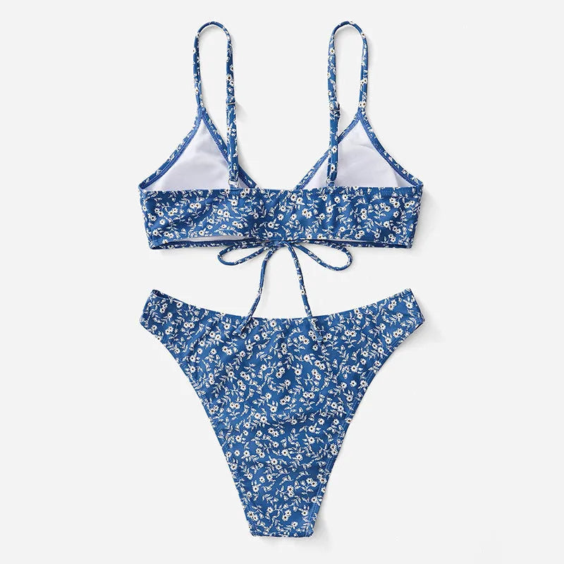 Blue polyester three-piece swimsuit set without underwire with separate top and shorts
