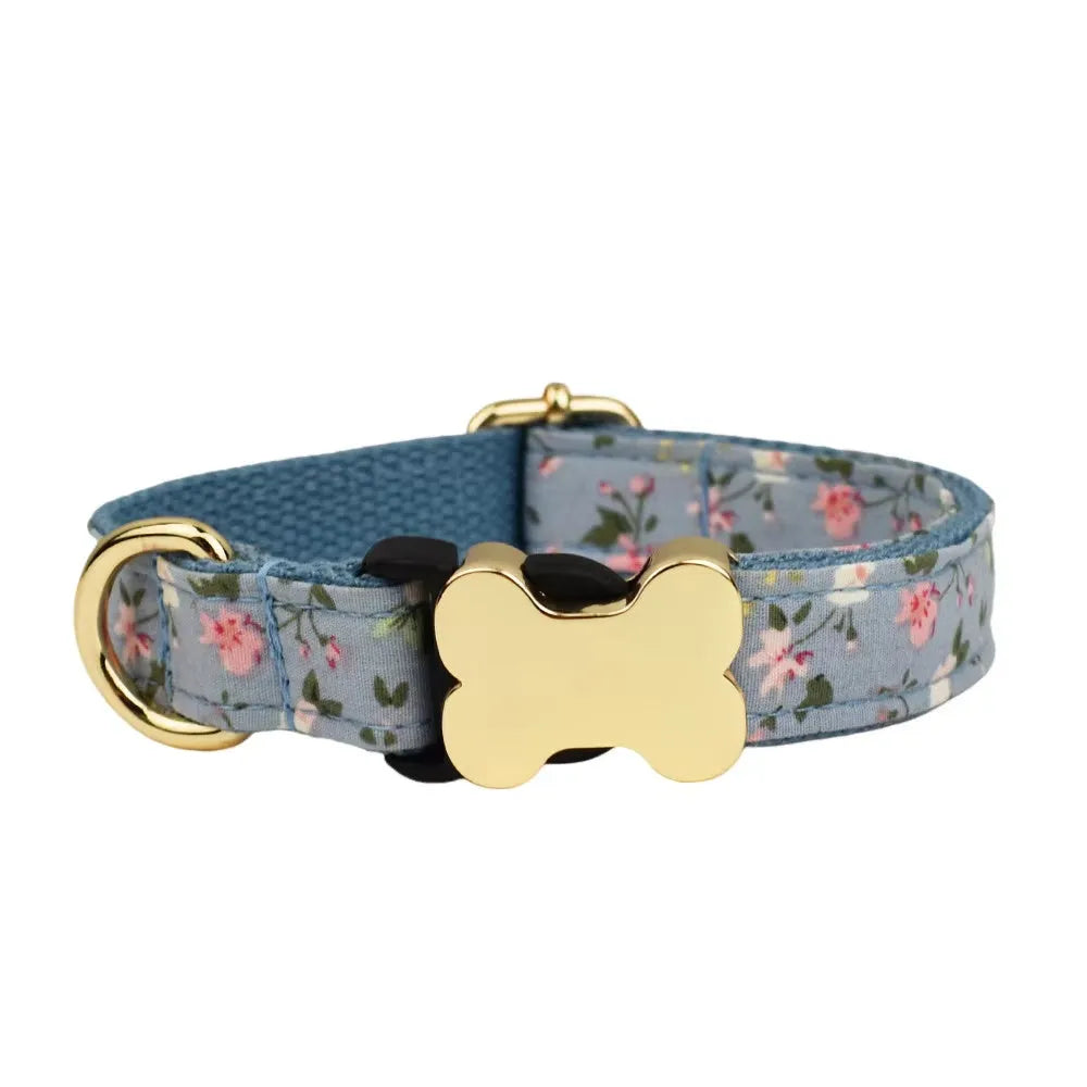 Nylon dog collar with printed grid pattern and bone-shaped buckle fastener