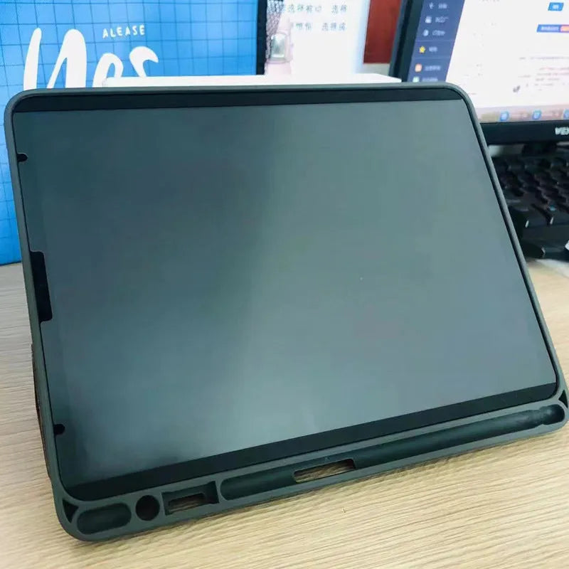 11-inch magnetic detachable drawing film for iPad models on a colour box packaging