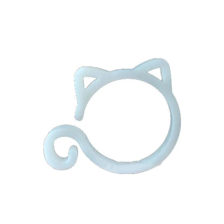 Cat-shaped plastic plant clip in green colour with dimensions 3cm wide by 4cm tall