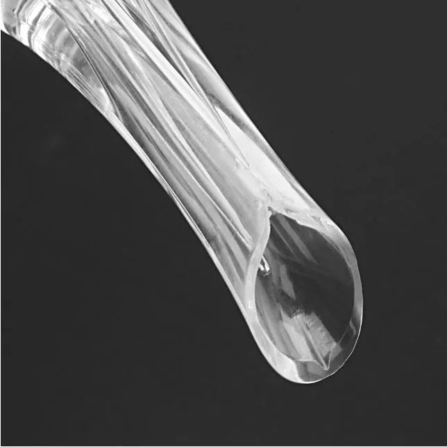 Acrylic wine aerator with stainless steel filter, measuring 16cm by 4.2cm.