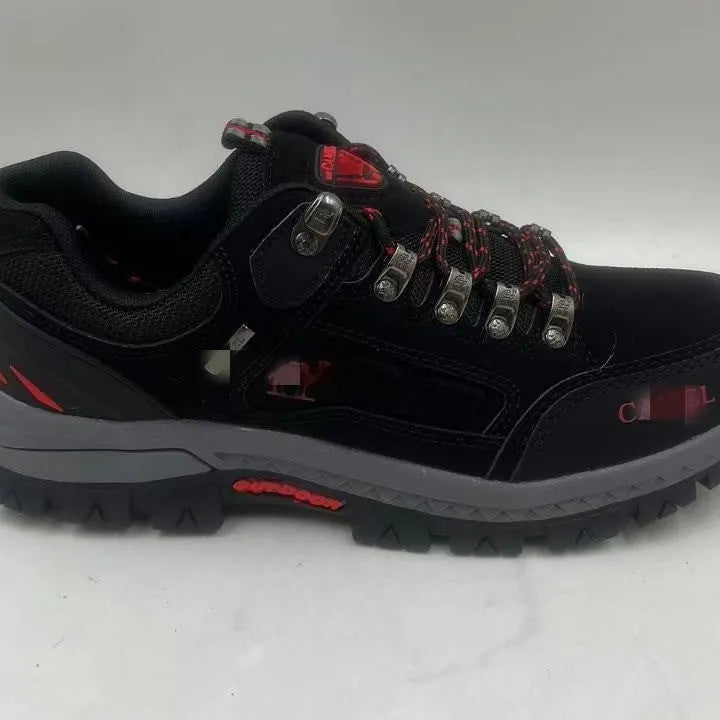 Men's outdoor hiking shoes with non-slip rubber sole, synthetic leather upper, lace-up closure, in Black and Red colour