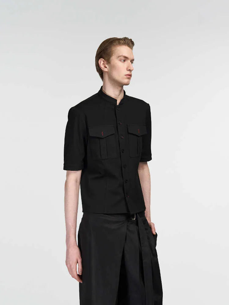 Black handmade hunting shirt with half sleeves, shirt collar, and single-breasted placket