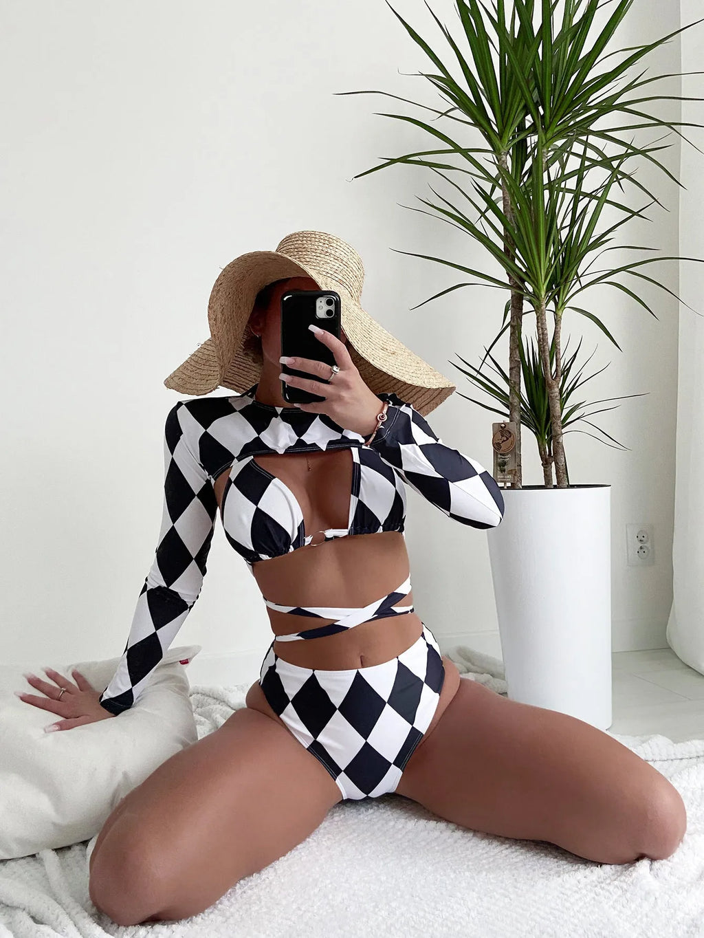 Ladies plaid pattern three-piece long sleeve bikini swimwear set