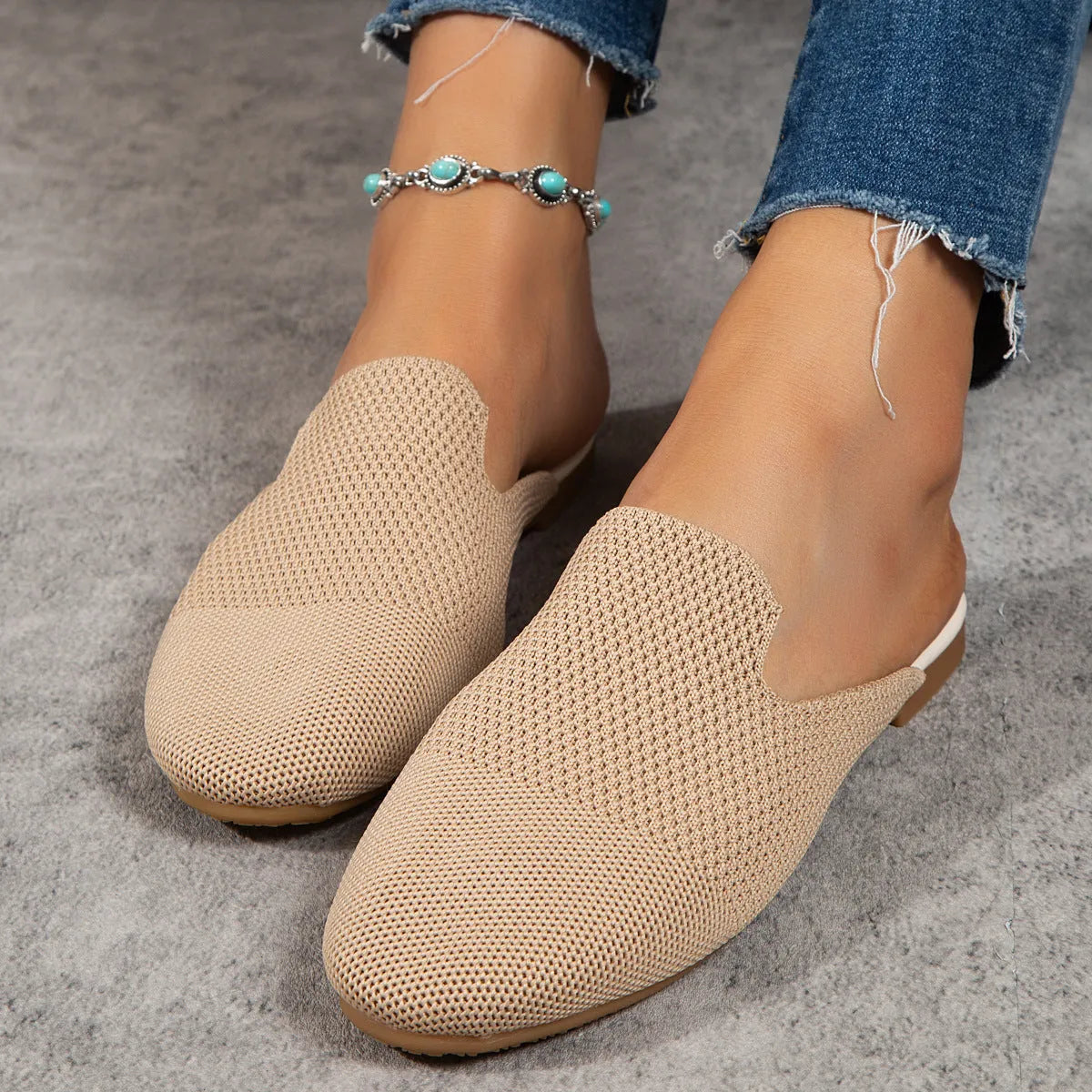 Mesh summer sandals in apricot with cloth upper and rubber sole