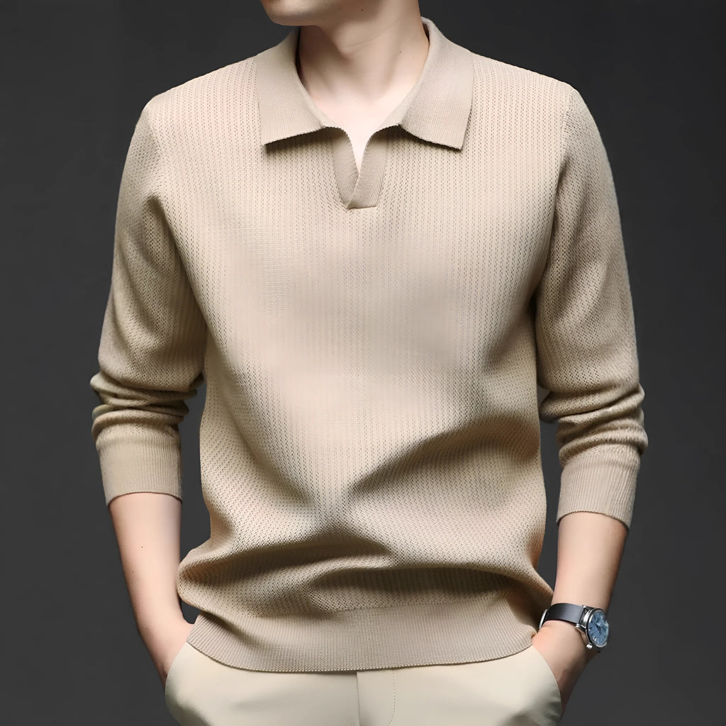 Men's loose-fit casual pullover sweater in a polyester, viscose and nylon blend, shown in green colour.