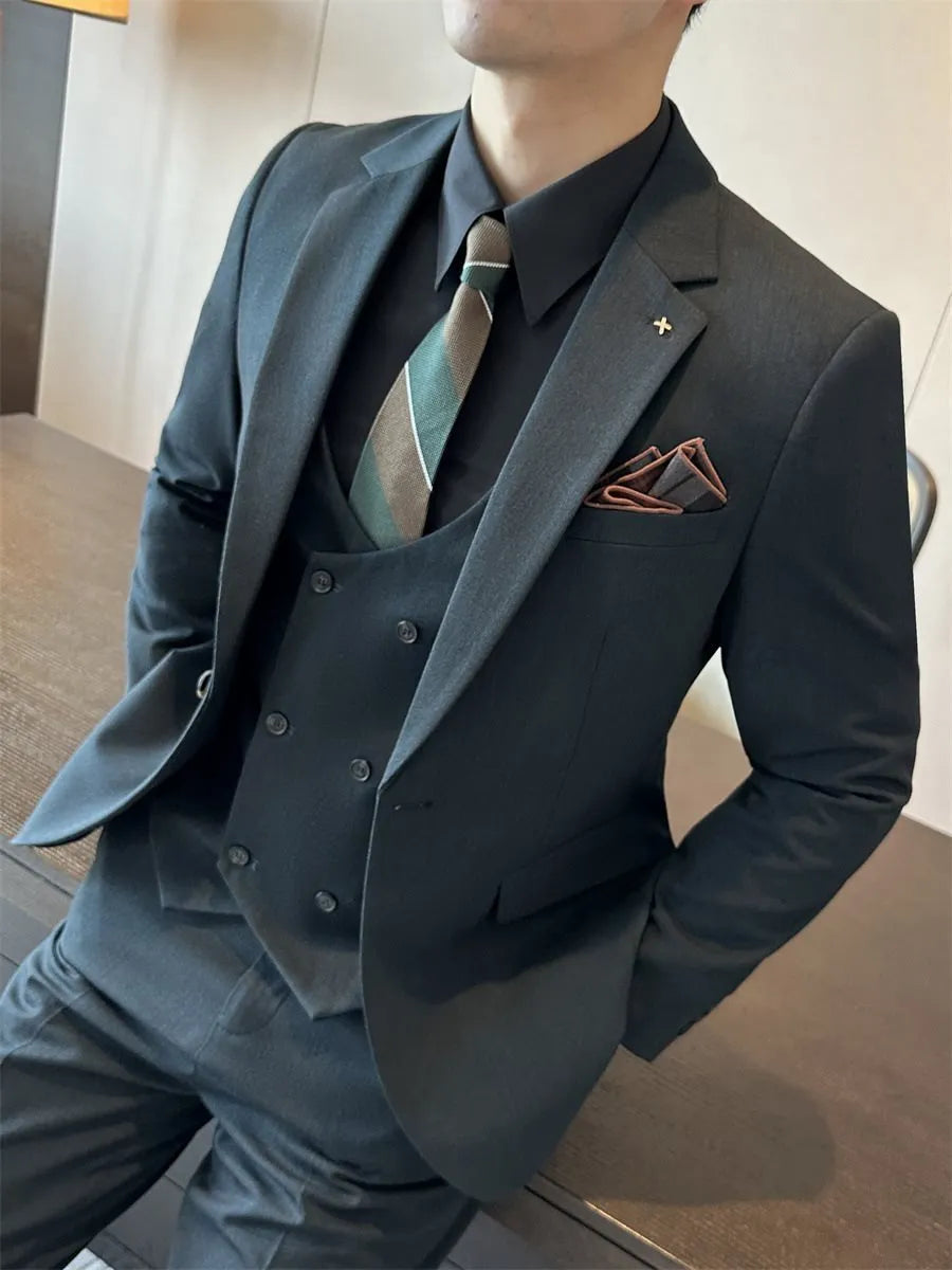 Men's slim fit business formal jacket in chemical fibre blended fabric available in dark green, brown, and camel colours