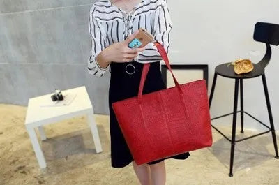 Simple European-style black and grey shoulder bag for women's spring summer 2021 fashion