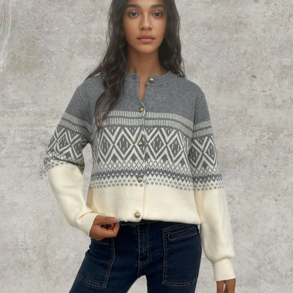 Women's long-sleeved alpaca wool cardigan sweater with contrast colour street fashion design