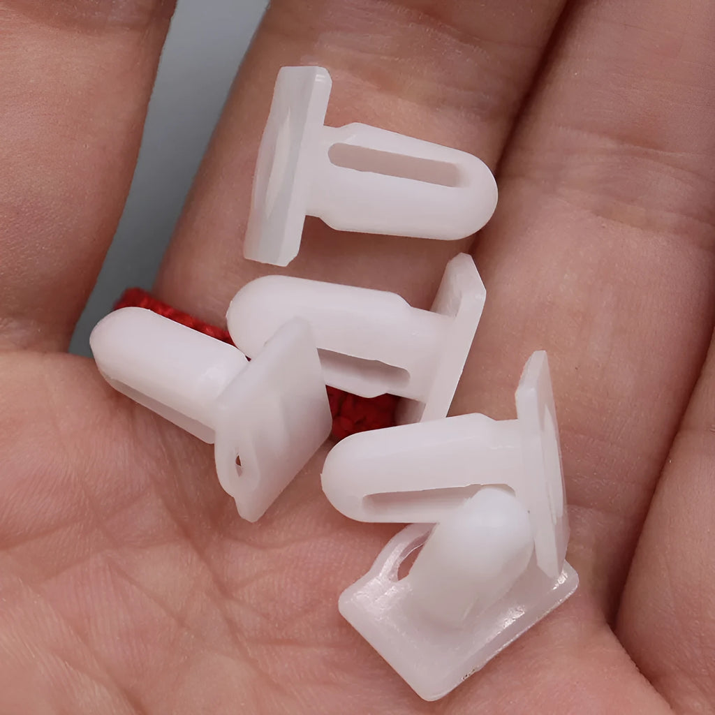 Set of 60 PA66 plastic automobile interior trim panel clips in D318 style.