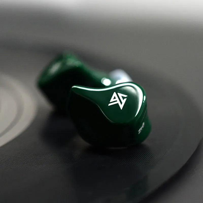 Z1 Black and Green true wireless Bluetooth in-ear headphones