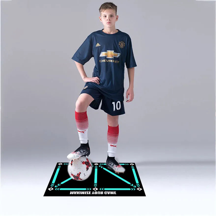 Indoor football training mat in cushion colour with rubber construction for skill lifting practice