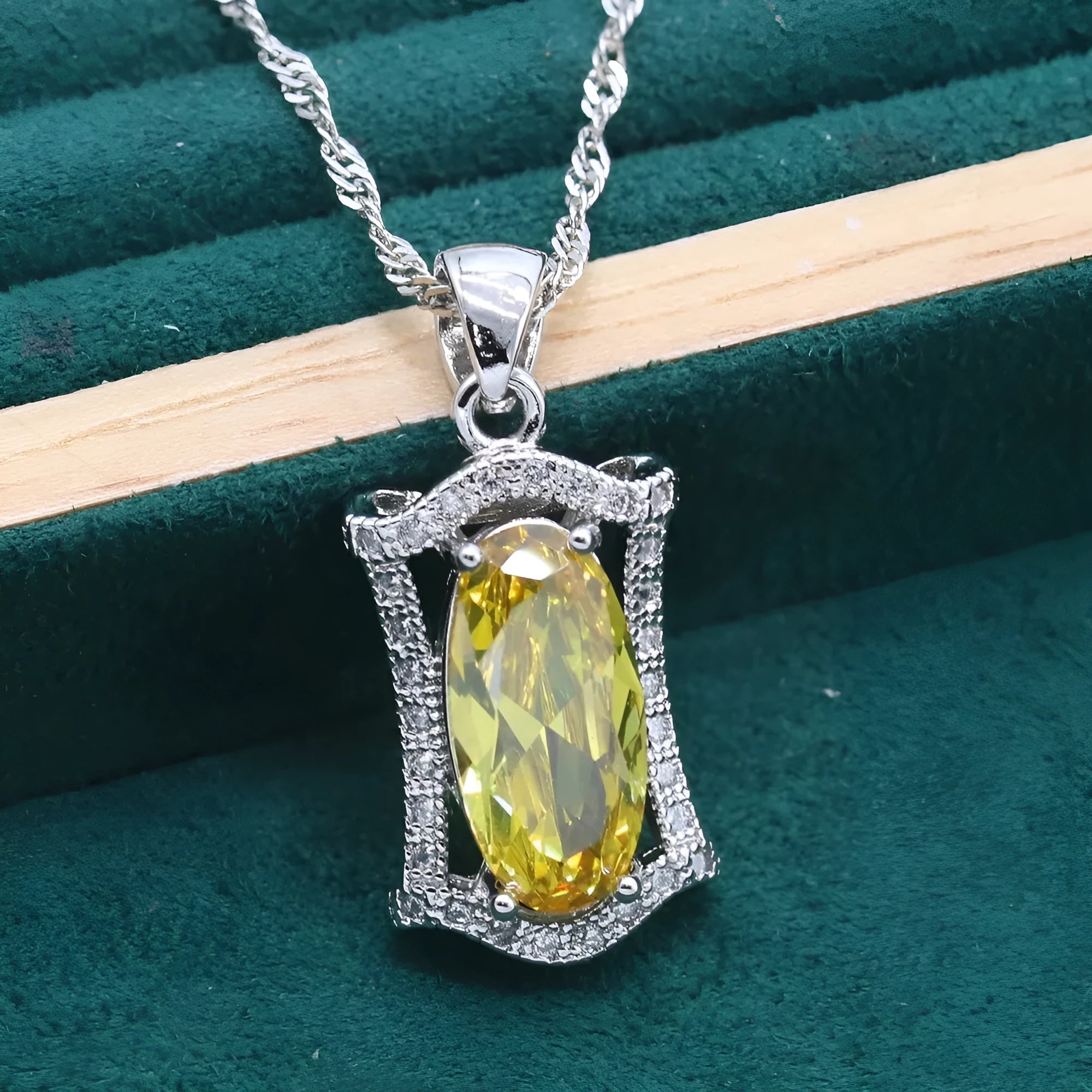 Anti-allergy zircon jewellery set with snake bone chain necklace, earrings, ring, and bracelet in yellow or olive.