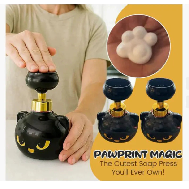 Black cartoon cat-shaped plastic foam soap dispenser measuring 10 by 18 centimetres
