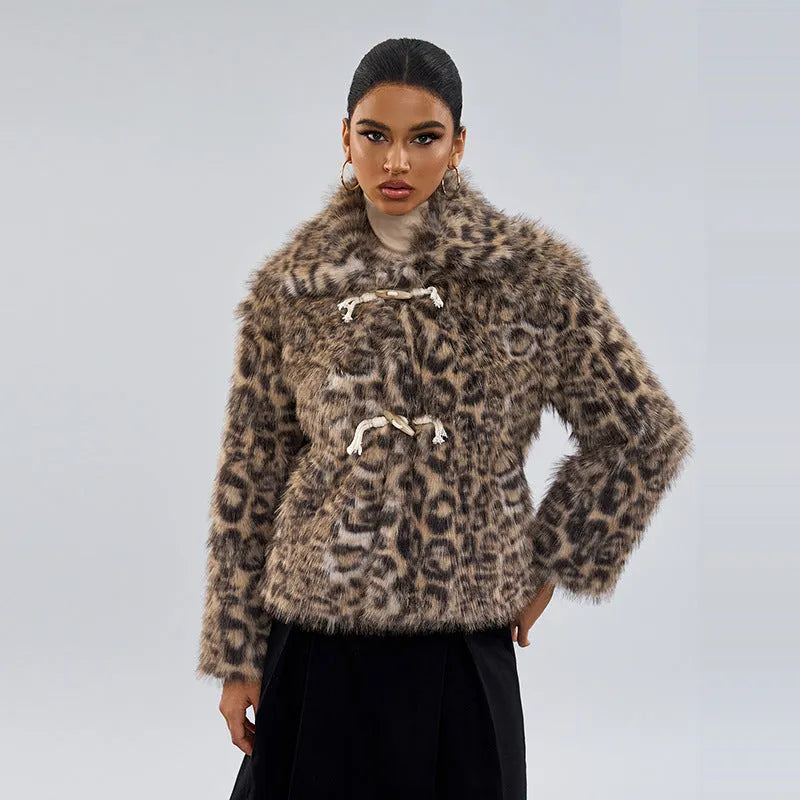 Women's leopard print buckle lapel coat in polyester fabric with regular sleeves