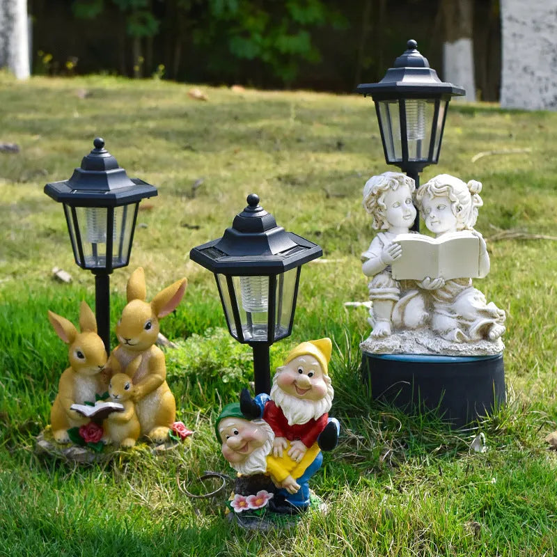 Solar hexagonal garden lamp with decorative resin animal sculpture in American country style