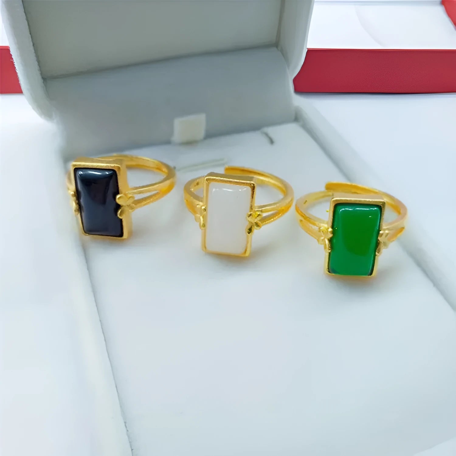 Adjustable brass gold-plated ring with artificial gemstone inlay in national style design