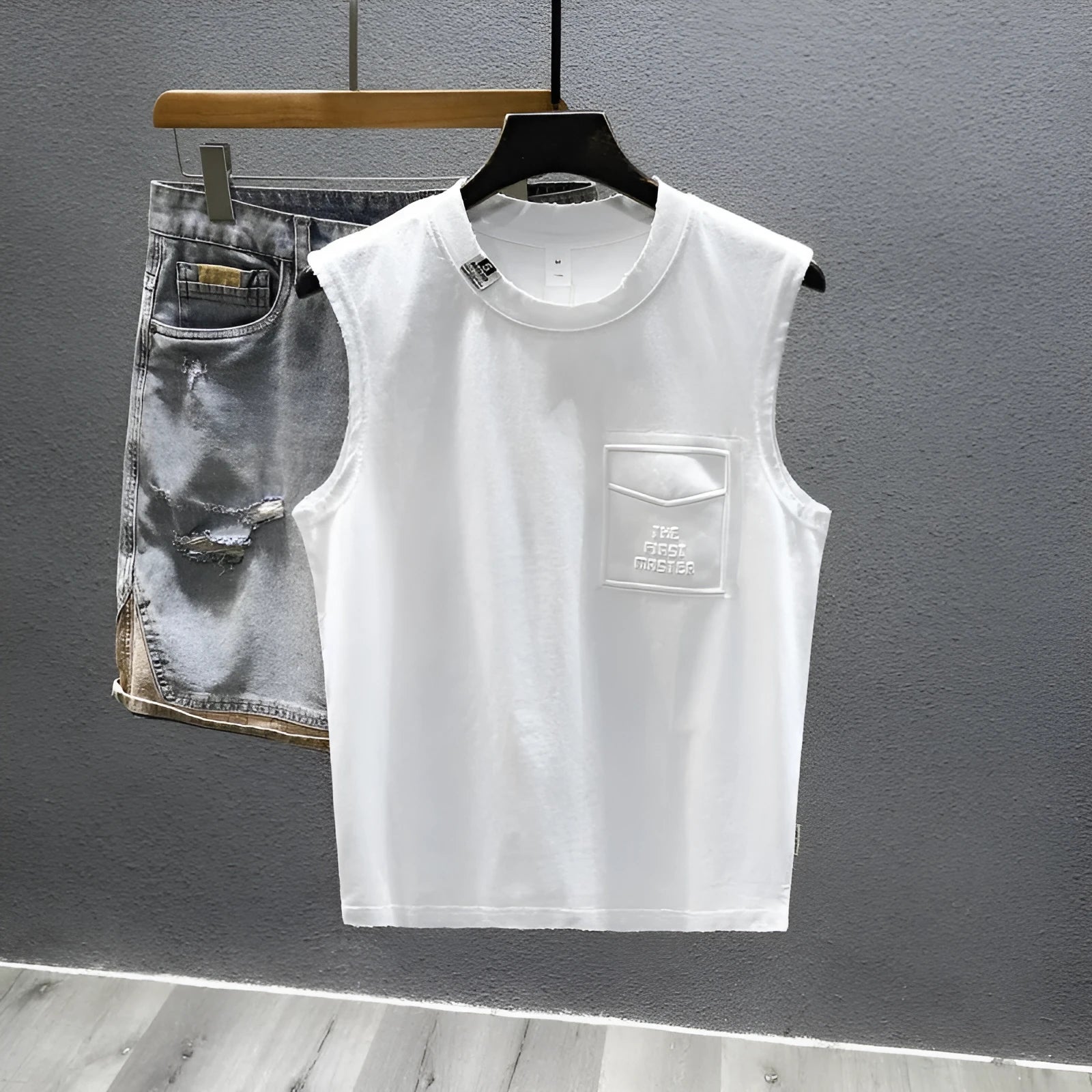 Men's black cotton sleeveless t-shirt with loose fit and straight hem design