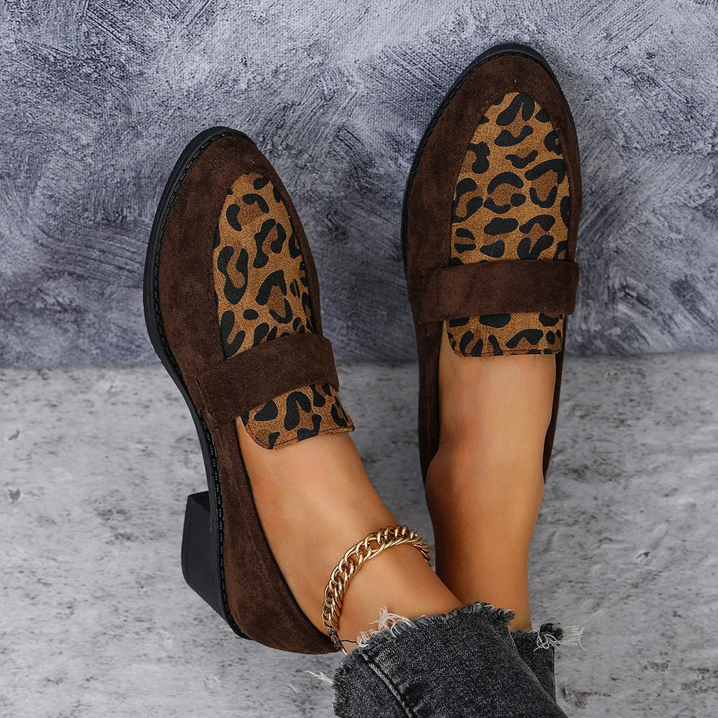 Women's leopard print suede slip-on pumps with chunky mid-heel in brown colour
