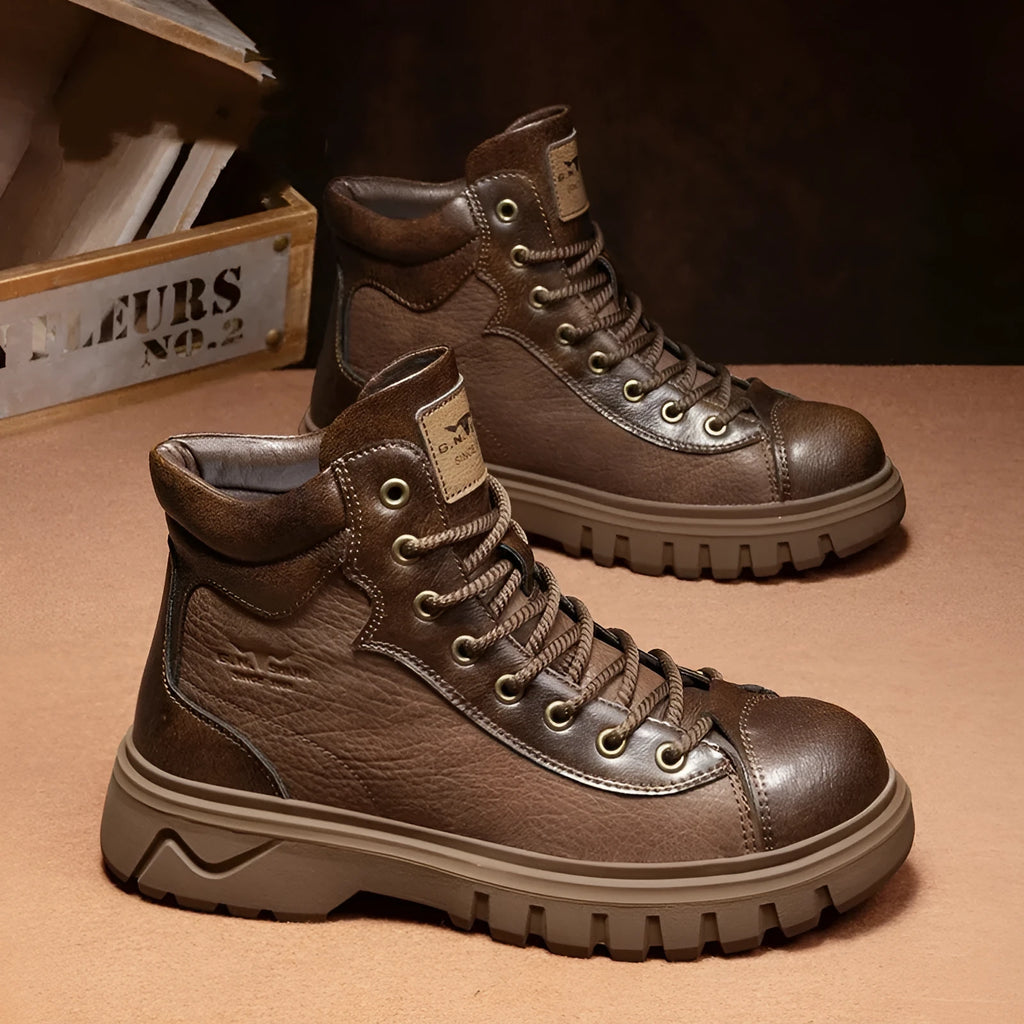 Men's high-top platform working boots in black PU leather with lace-up closure and rubber sole