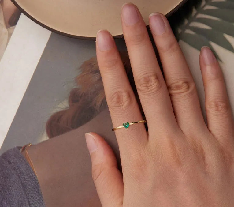 Small simple heart shape stackable ring for women in electroplated silver or gold, sizes 6 to 8