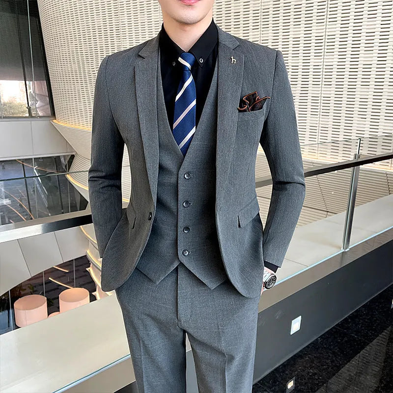 Men's slim fit business suit in black cotton blend fabric with adhesive interlining