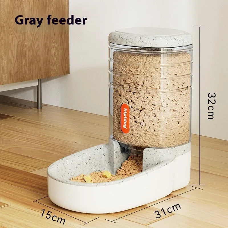 Automatic pet water fountain with 3.8 litre capacity in blue, green, grey, or pink colours for dogs and cats