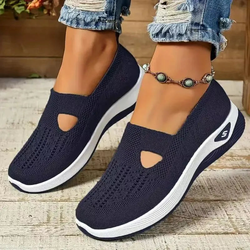 Casual mesh shoes with T-strap design and soft PVC soles in various colours