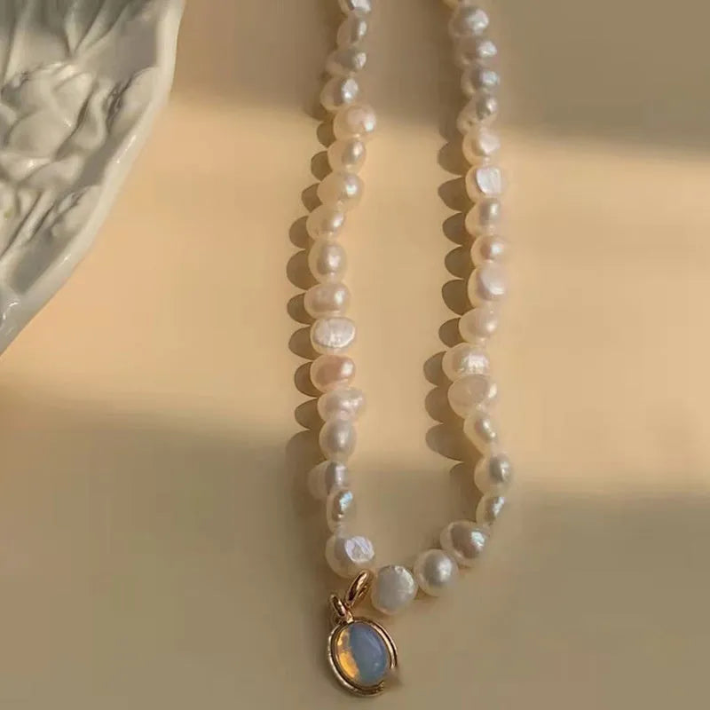 French court vintage style pearl necklace with geometric shape and adjustable length