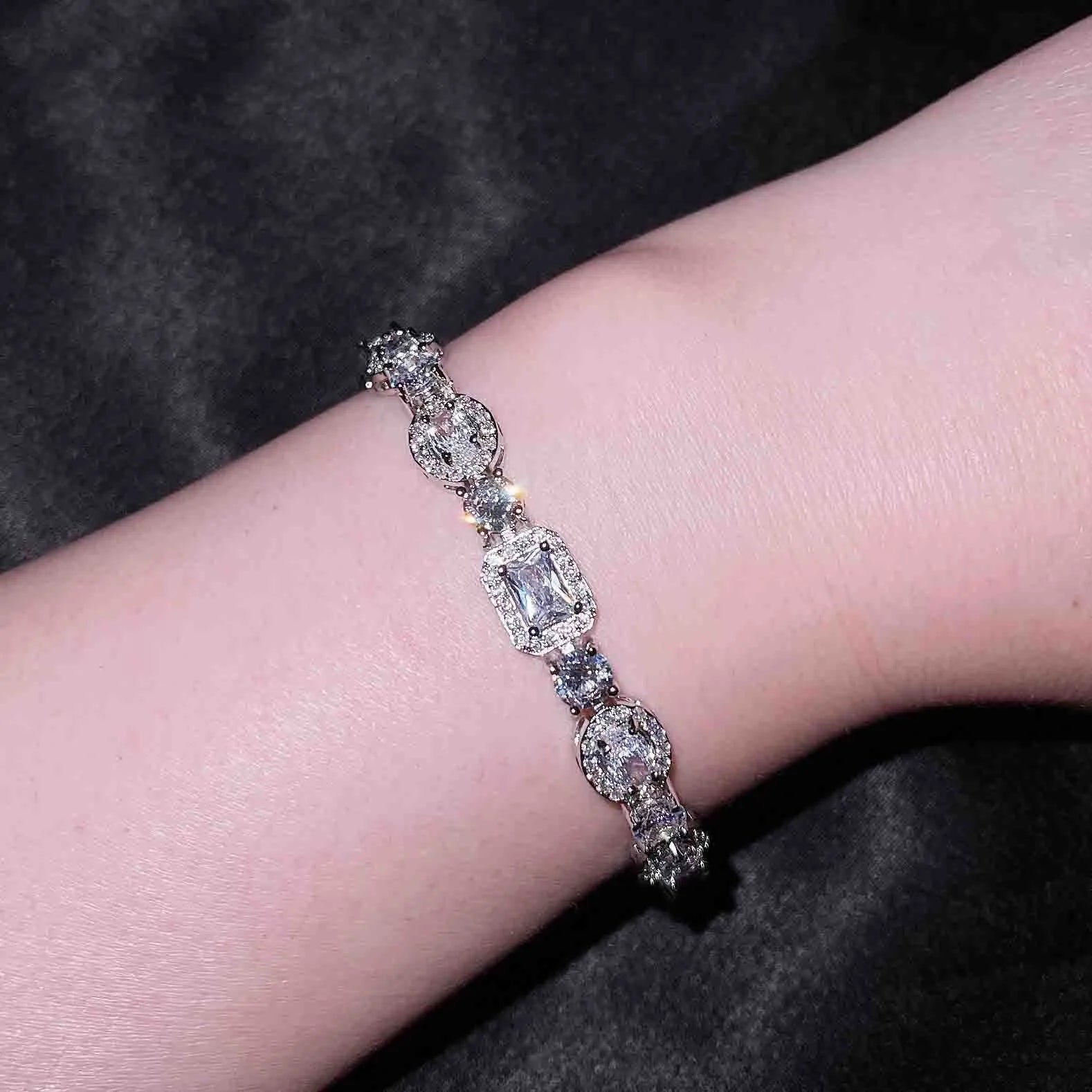 Women's geometric bracelet with S925 sterling silver plating and inlaid zircon stones