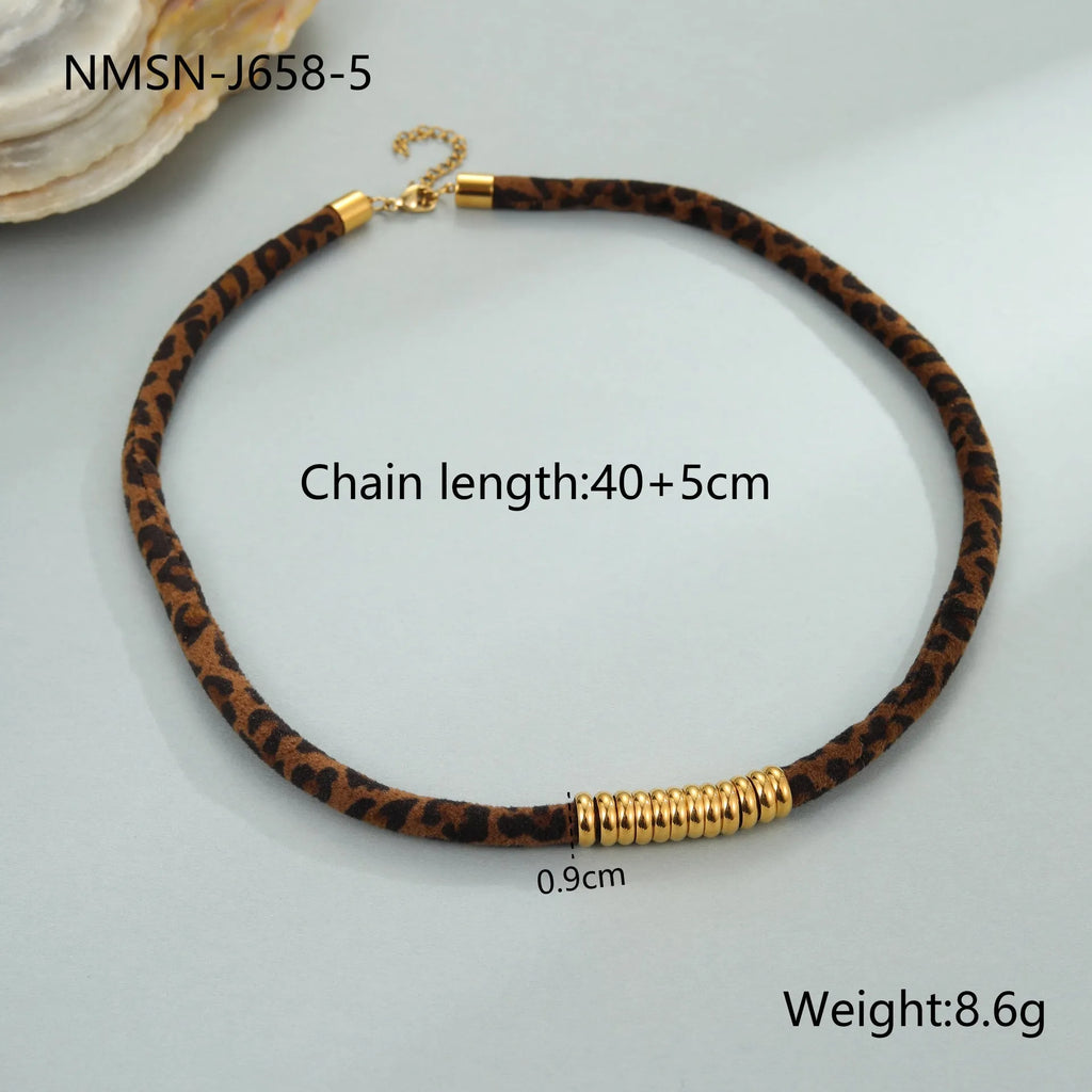 Leopard series stainless steel women's necklace with geometric pendant and adjustable chain
