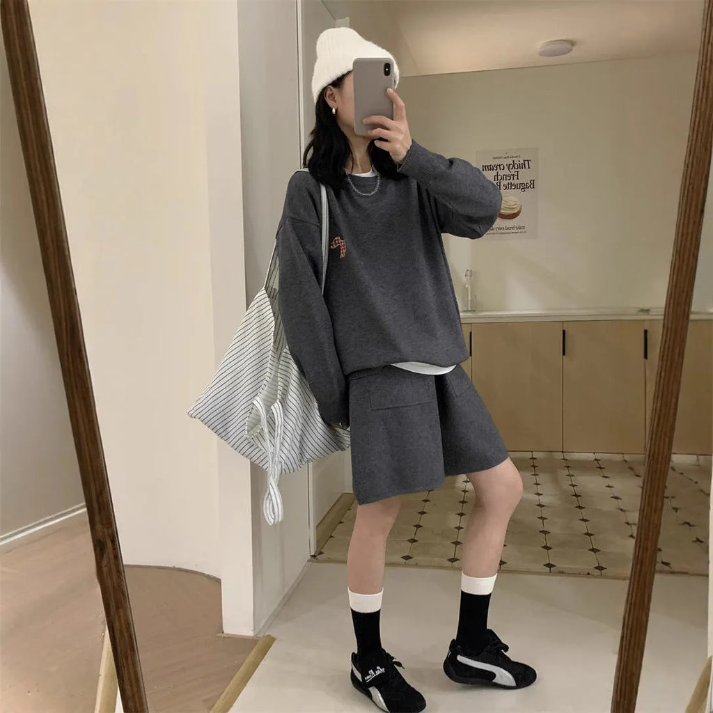 Women's casual knitted sweater and shorts suit with embroidery and animal pattern in imitation cashmere fabric
