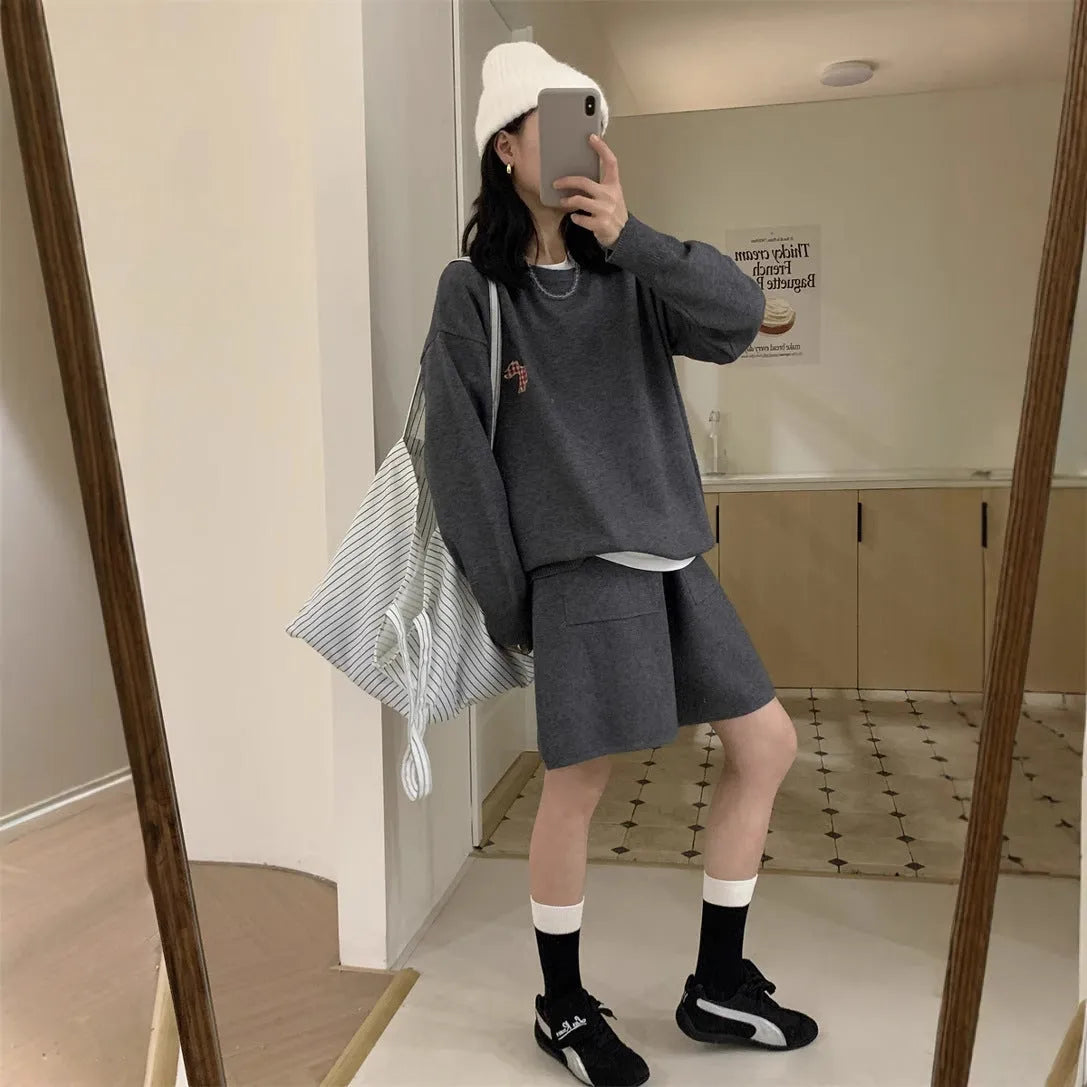Women's casual knitted sweater and shorts suit with embroidery and animal pattern in imitation cashmere fabric