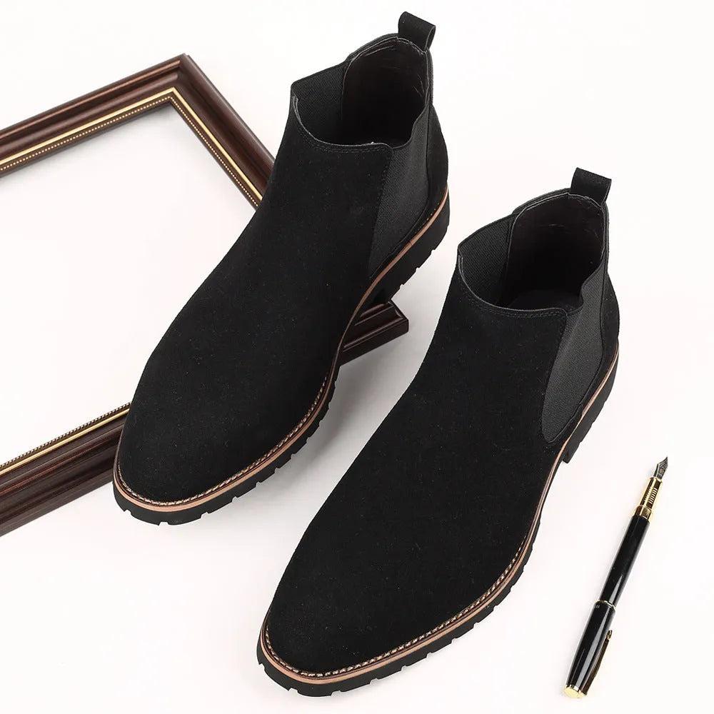 Fashion Martin male high-top worker boots in black artificial PU with rubber sole and square heel