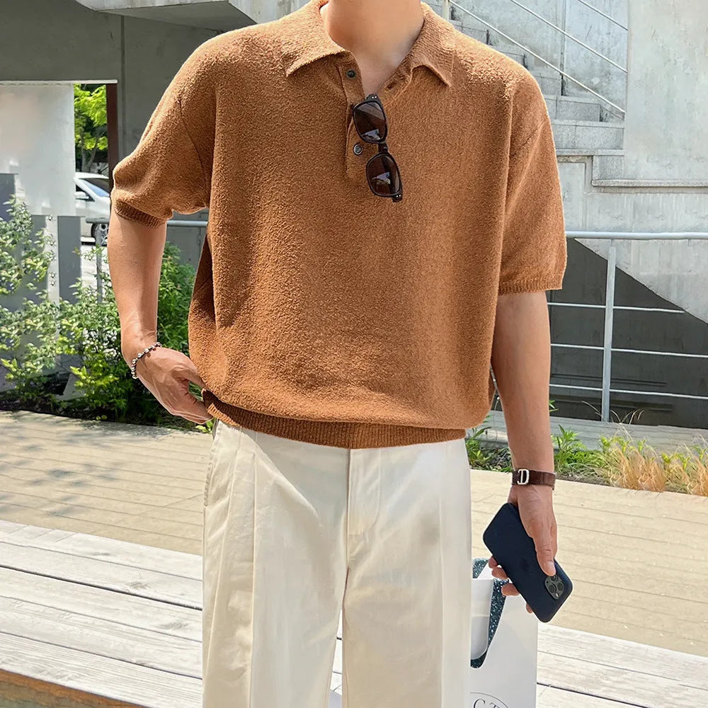 Men's retro knitted polo shirt with asymmetric design in caramel colour, short sleeves, loose fit