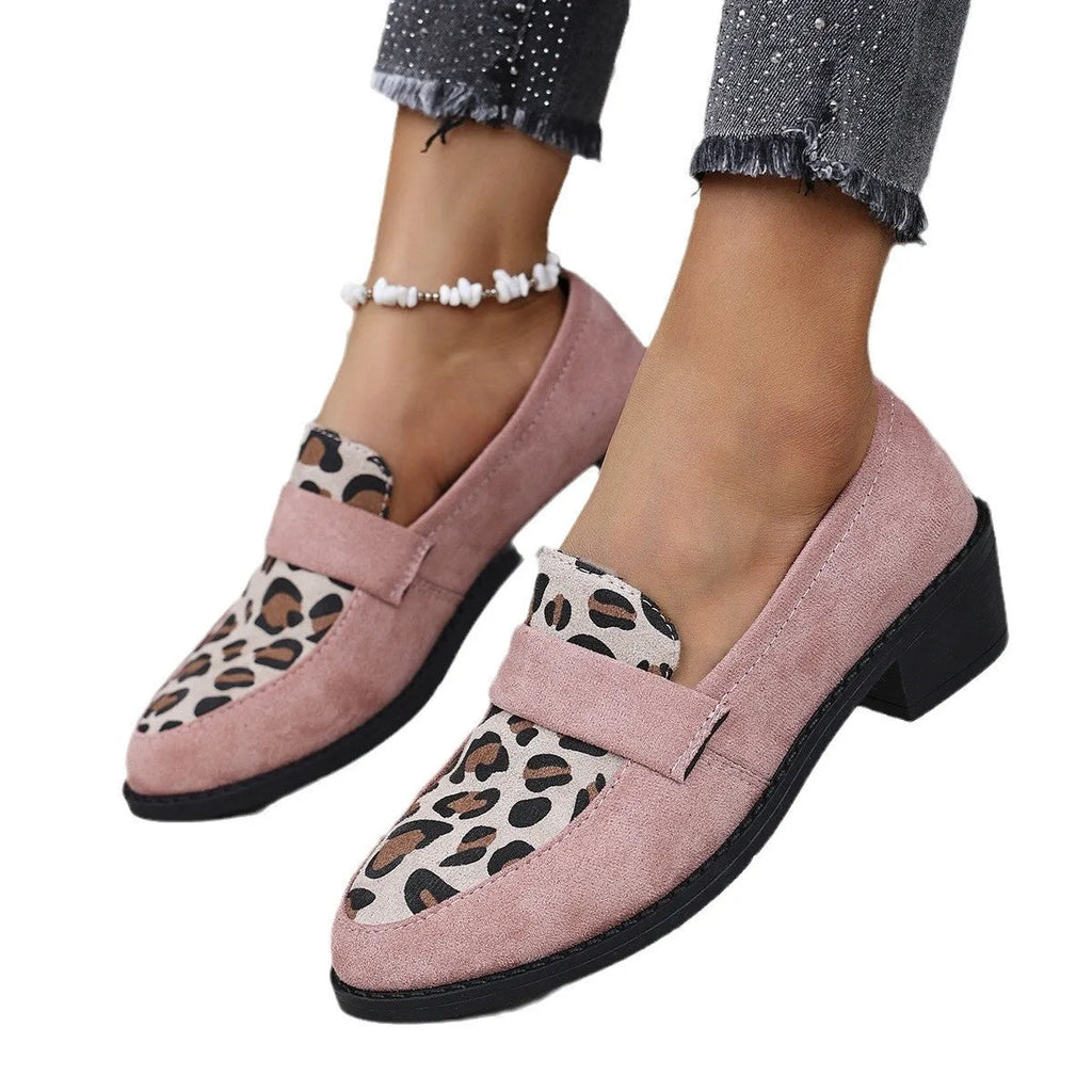 Women's leopard print suede slip-on pumps with chunky mid-heel in brown colour
