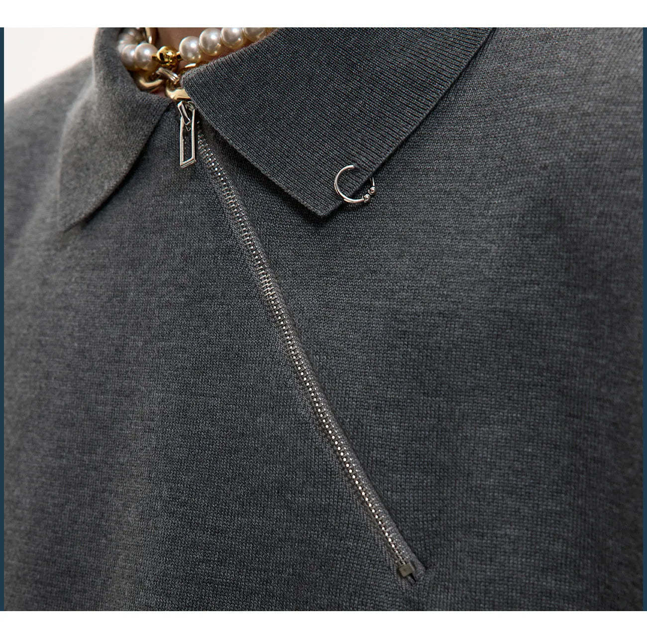 Men's slim-fit knitted polo shirt with oblique zipper lapel collar in solid colour option