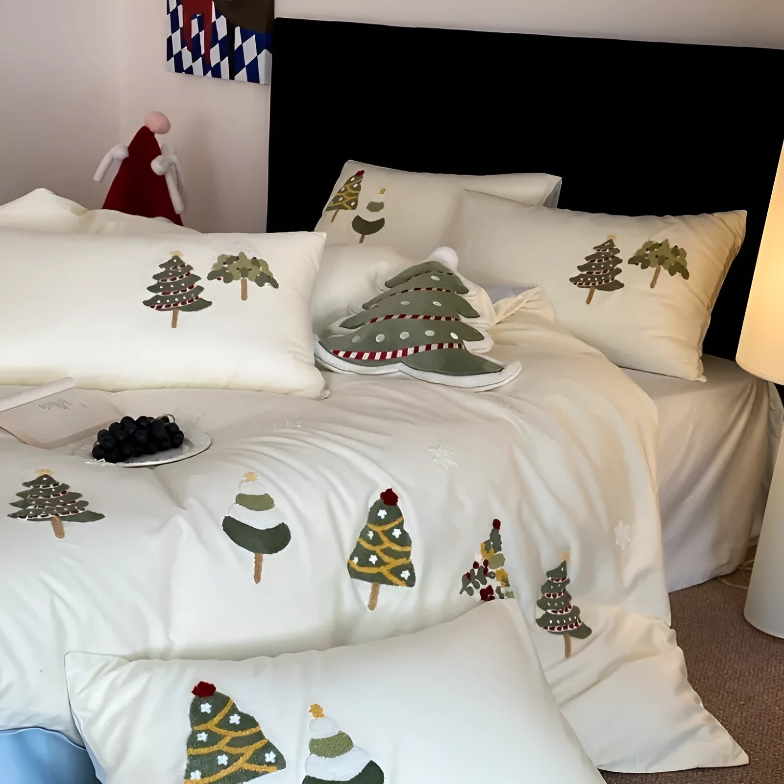 Pure cotton four-piece bedding set with embroidered Christmas tree towel design on plant and flower pattern