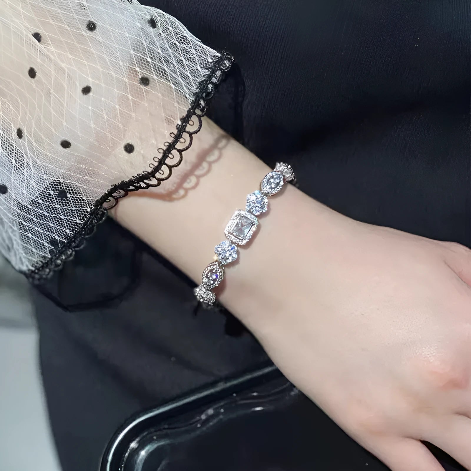 Women's geometric bracelet with S925 sterling silver plating and inlaid zircon stones