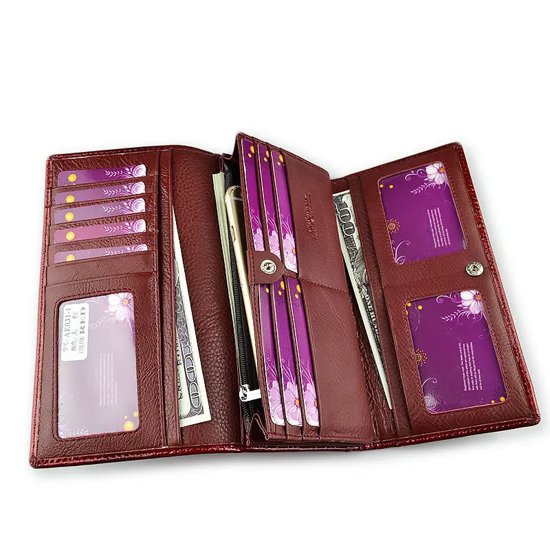 Genuine leather women's coin purse with crocodile pattern patent finish in wine red colour