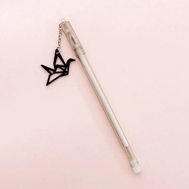 A1542 model 0.38mm gel pen with decorative paper crane or rabbit pendant attached to cap