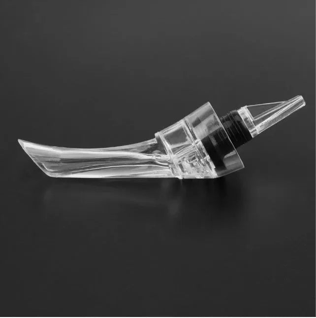 Acrylic wine aerator with stainless steel filter, measuring 16cm by 4.2cm.