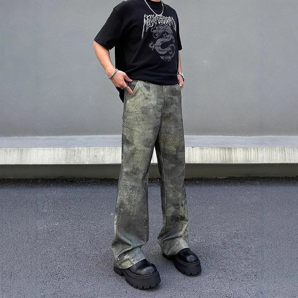 Men's digital camouflage straight leg jeans in cotton denim with retro pattern and mid waist fit