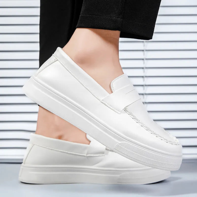 Men's casual British style slip-on shoes in PU leather with round toe, shown in white colour